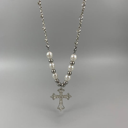 cutiekill-alt-pearl-cross-necklace-ah0400-3