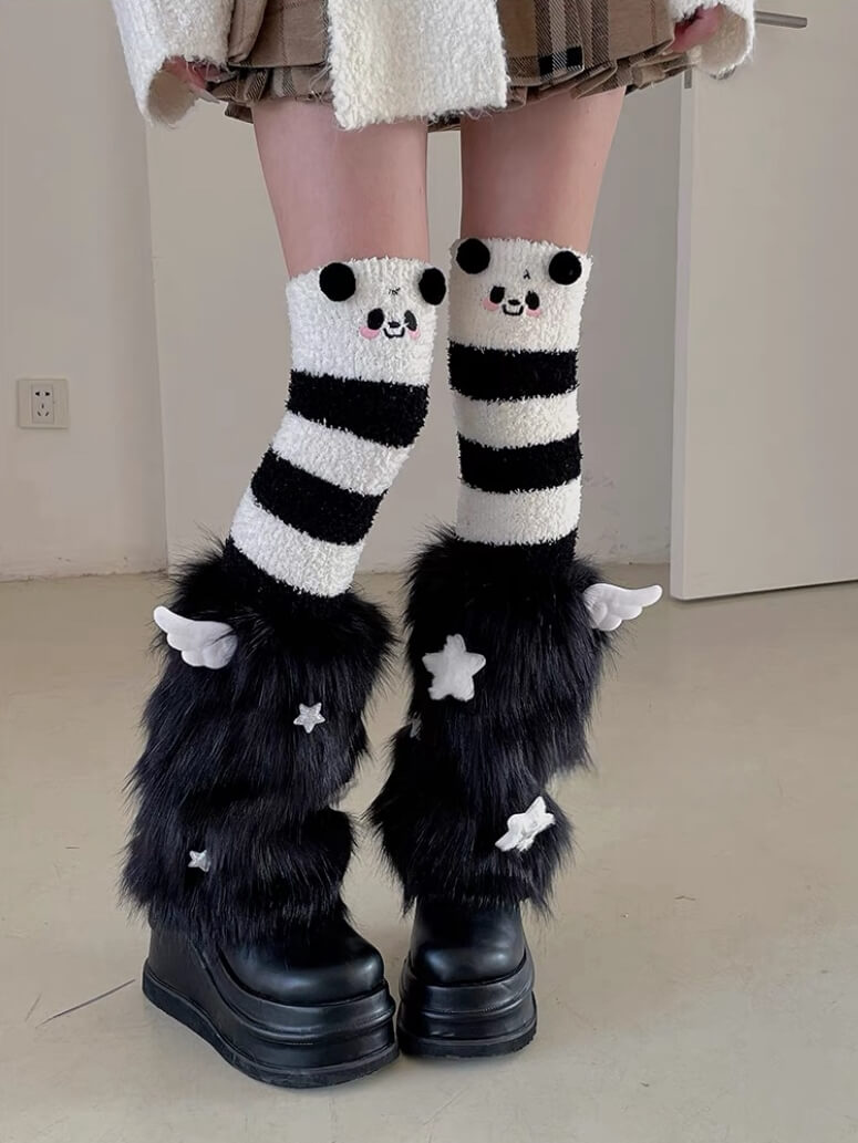 cutiekill-angel-wings-furry-leg-warmers-c0374
