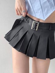 Buckle belt mini skirt