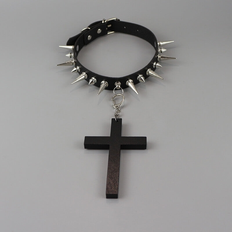 cutiekill-darkness-punk-studded-choker-with-cross-wood-acc003