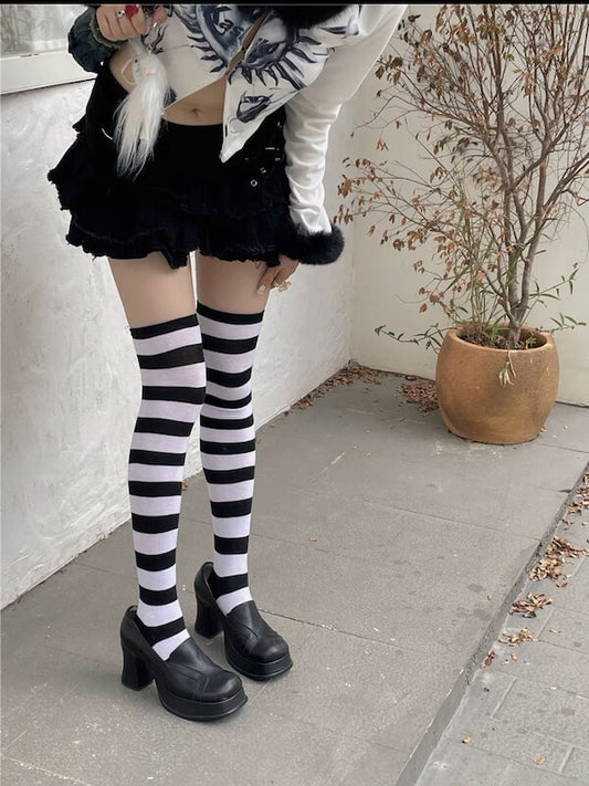 cutiekill-girl-candy-stripe-stockings-c0331