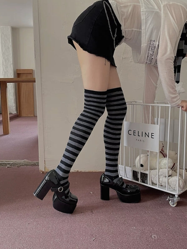 cutiekill-girl-candy-stripe-stockings-c0331