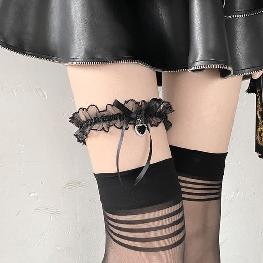 cutiekill-glittering-heart-lace-garter-g0014