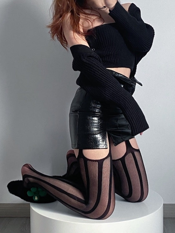 cutiekill-goth-hollow-out-tights-c0119