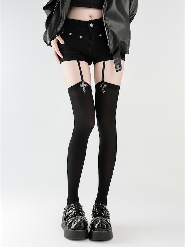 cutiekill-gothic-cross-pendent-garter-tights-c0492