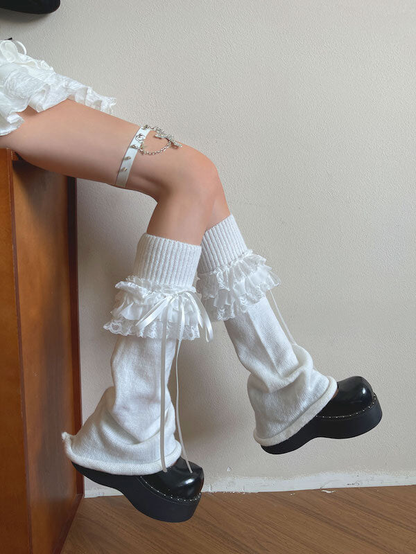 cutiekill-gothic-lace-triple-ruffle-knit-leg-warmers-c0514