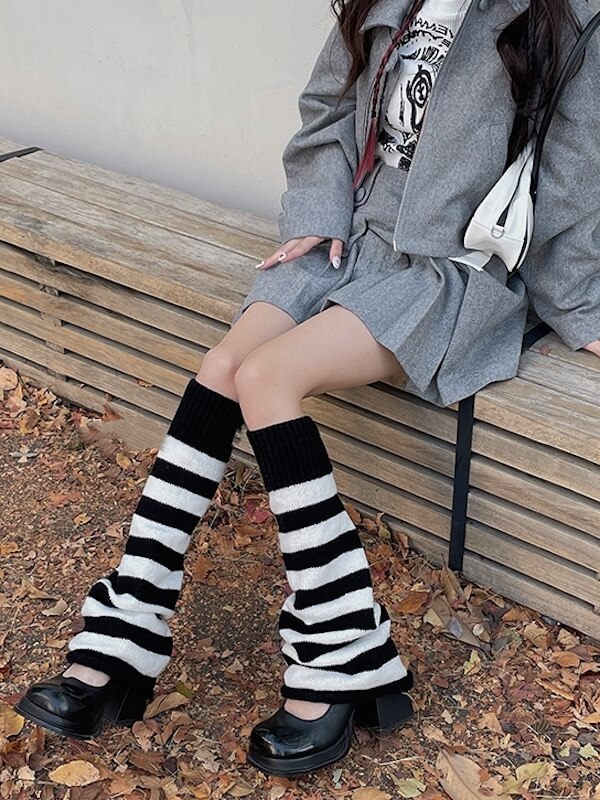 cutiekill-hot-girl-y2k-stripes-knit-leg-warmers-c0071
