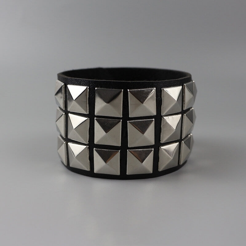 cutiekill-punk-girl-studded-rivet-bracelet-acc001-3