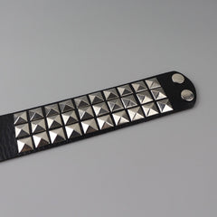 cutiekill-punk-girl-studded-rivet-bracelet-acc001-3