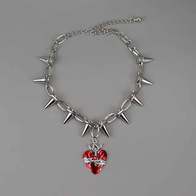 cutiekill-red-heart-in-darkness-necklace-ah0779