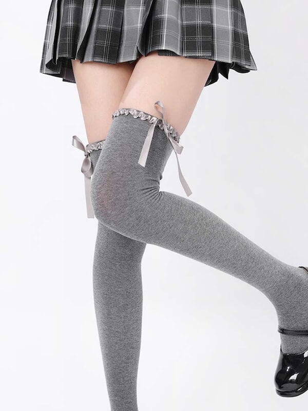 cutiekill-ruffled-bow-over-knee-stockings-c0116