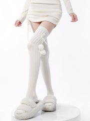 cutiekill-soft-winter-pompon-stockings-c0162