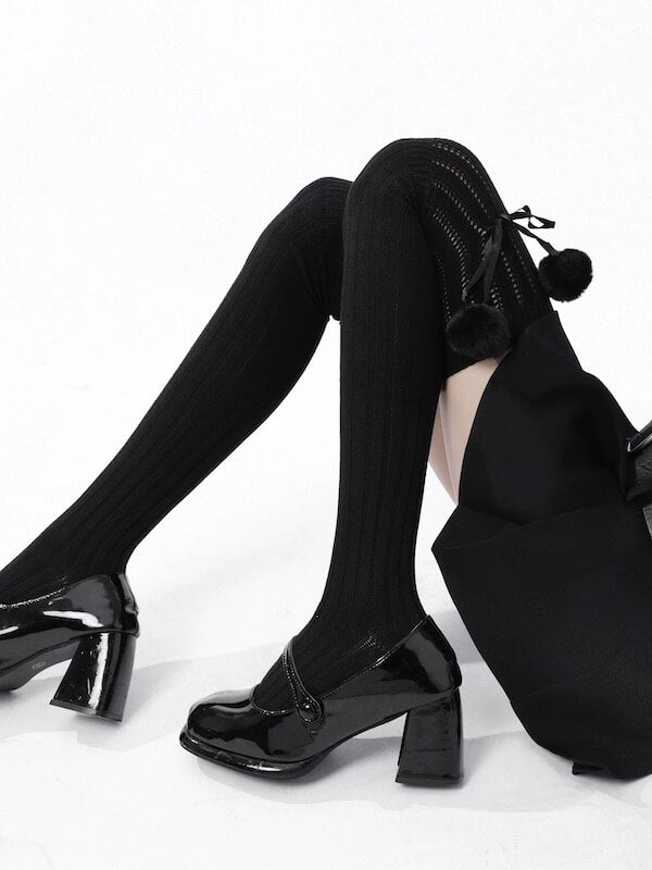 cutiekill-soft-winter-pompon-stockings-c0162