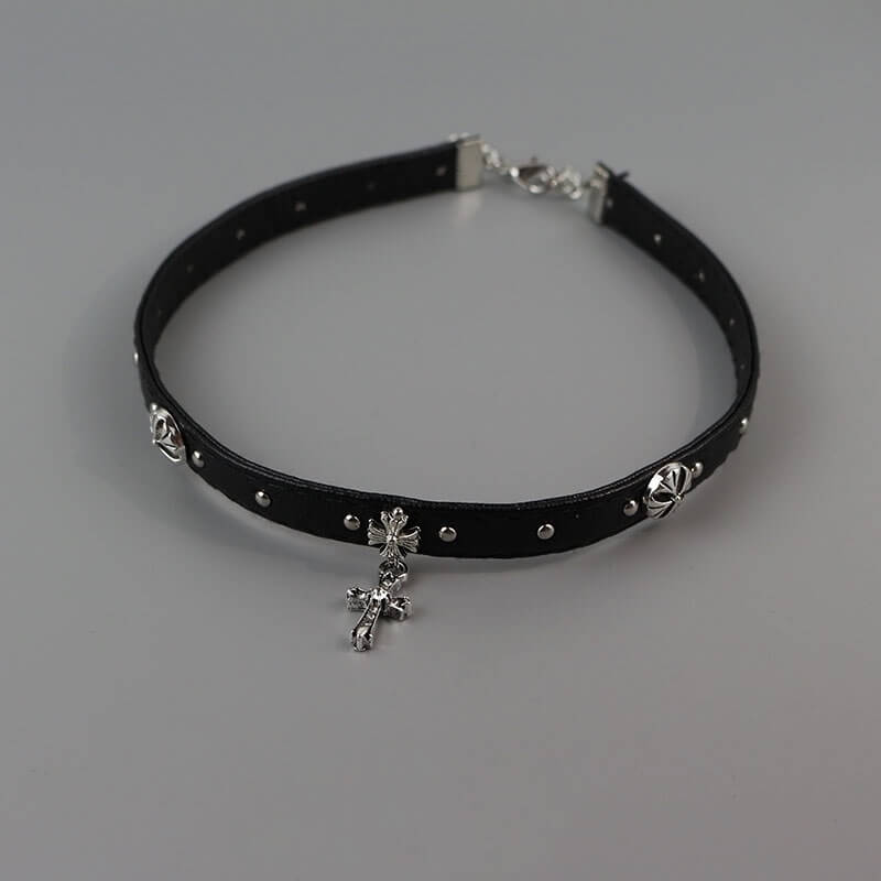 cutiekill-vintage-cross-punk-choker-ah0634