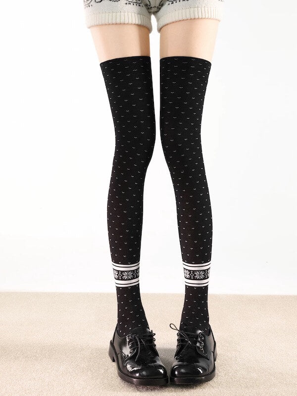 cutiekill-white-snowflake-polka-dot-thigh-high-socks-c0525