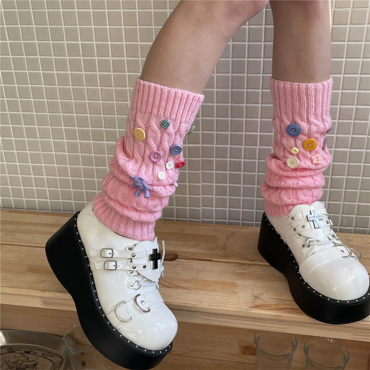 cutiekill-00s-y2k-candy-buttons-leg-warmers-c0173