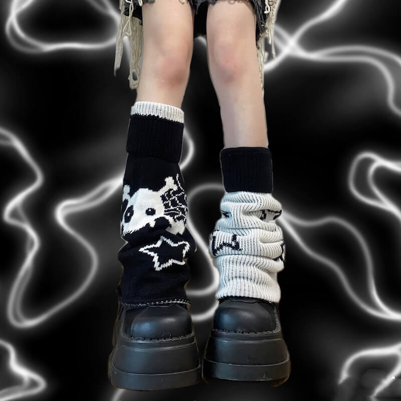 cutiekill-ab-asymmetry-y2k-stars-skull-leg-warmer-c0159
