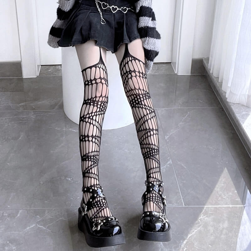 http://cutiekillshop.com/cdn/shop/products/cutiekill-alternative-street-fashion-spider-web-fishnet-tights-c0042-6.jpg?v=1660457885