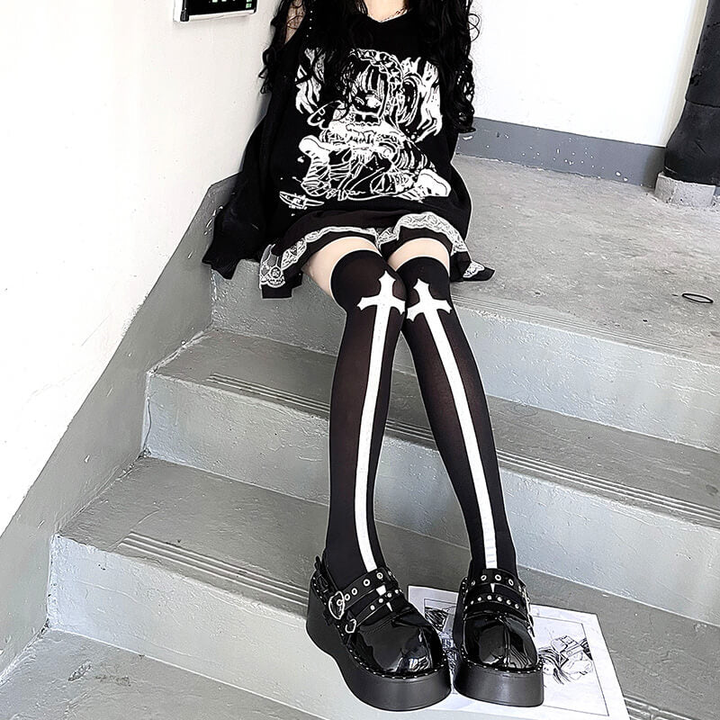 cutiekill-bones-darkness-stockings-c0177-3
