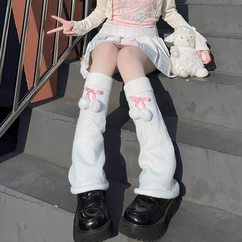 cutiekill-fluffy-pompon-girly-leg-warmers-c0175