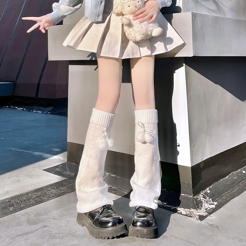 cutiekill-fluffy-pompon-girly-leg-warmers-c0175