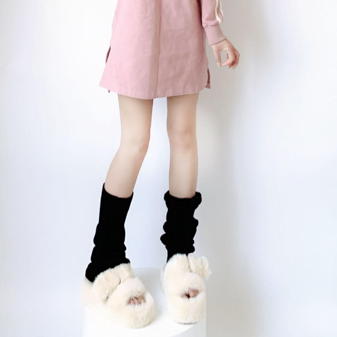 cutiekill-furry-pink-leg-warmers-c0164