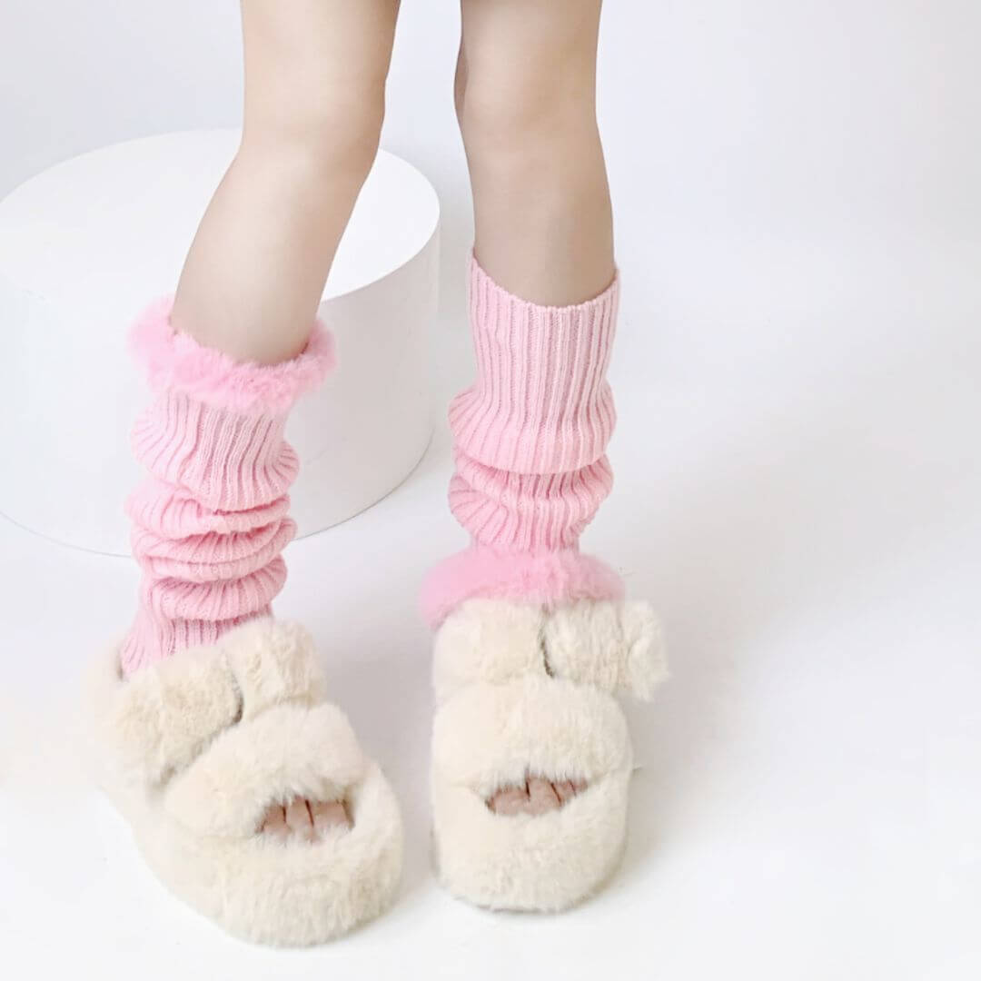 cutiekill-furry-pink-leg-warmers-c0164