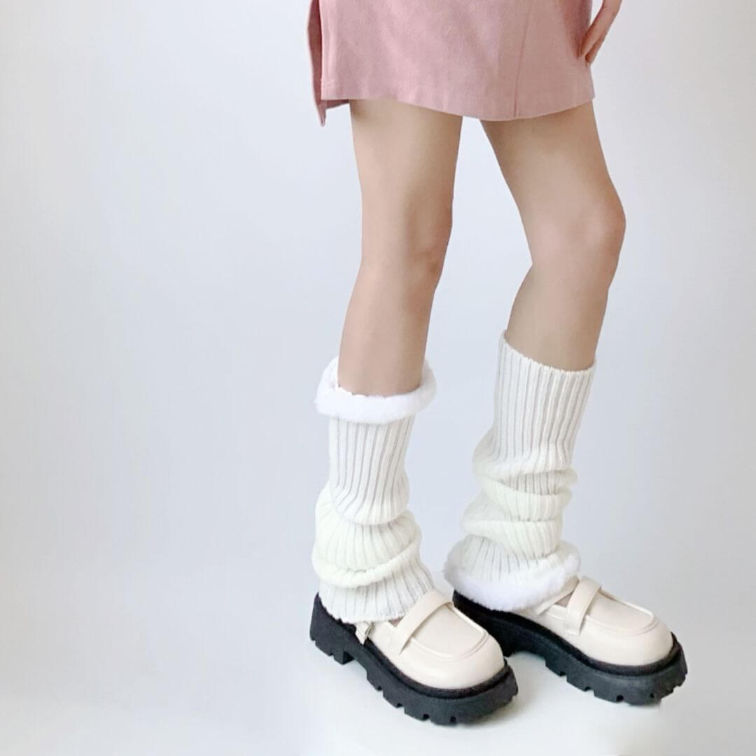 cutiekill-furry-pink-leg-warmers-c0164