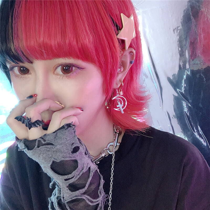 cutiekill-halloween-grunge-broken-hand-cuffs-ah0072