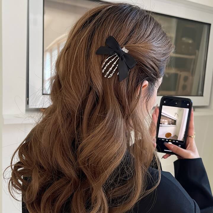 cutiekill-halloween-skull-black-bow-hair-pin-ah0046