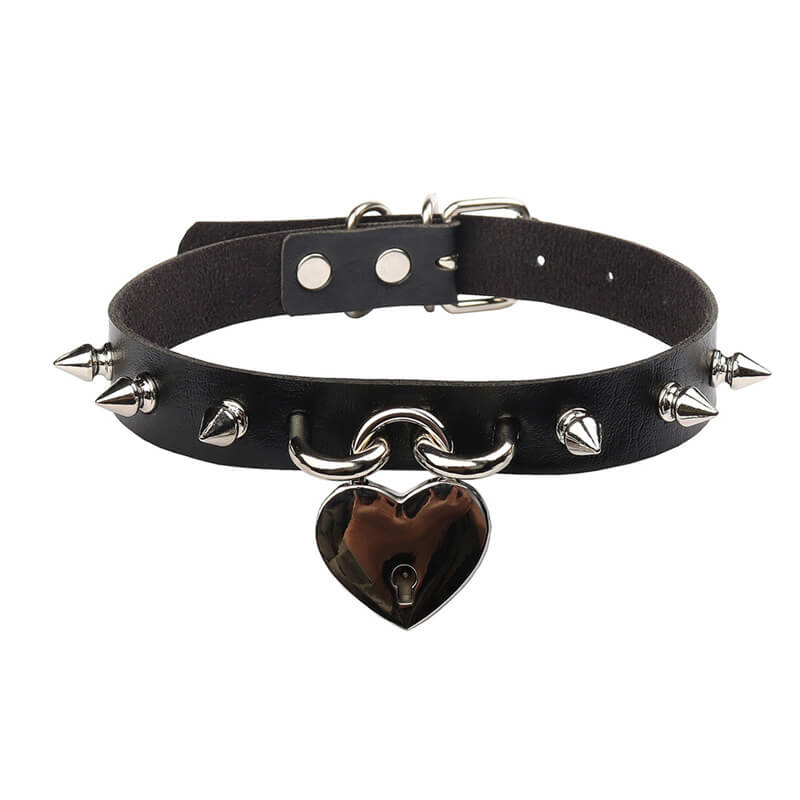 cutiekill-hard-core-heart-rivet-choker-ah0105