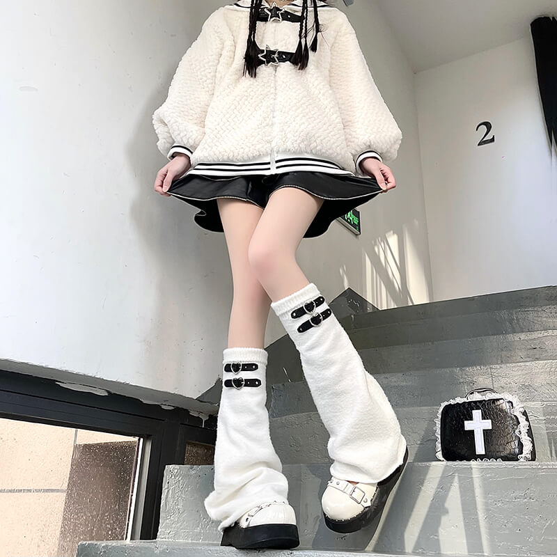 cutiekill-heart-buckles-leg-warmers-c0199