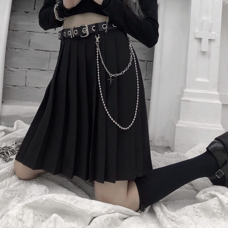 cutiekill-plus-size-gothic-punk-cross-belt-chain-a-line-pleated-skirt-c00625