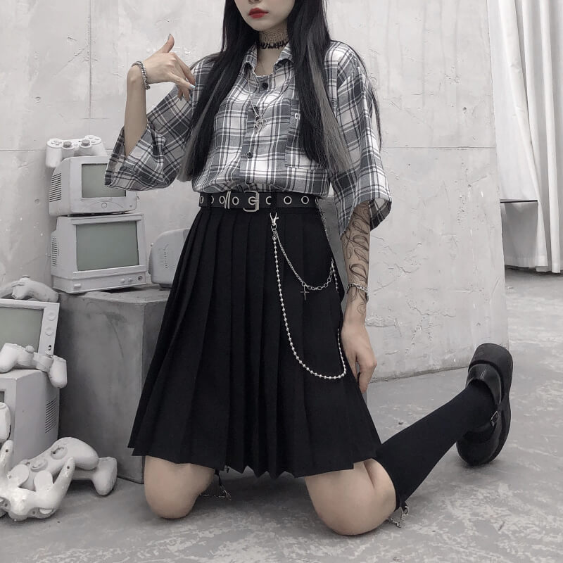 cutiekill-plus-size-gothic-punk-cross-belt-chain-a-line-pleated-skirt-c00625