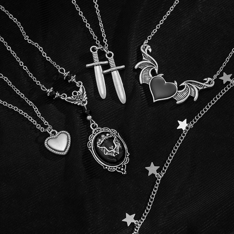 cutiekill-punk-in-darkness-necklace-set-5-pcs-ah0265