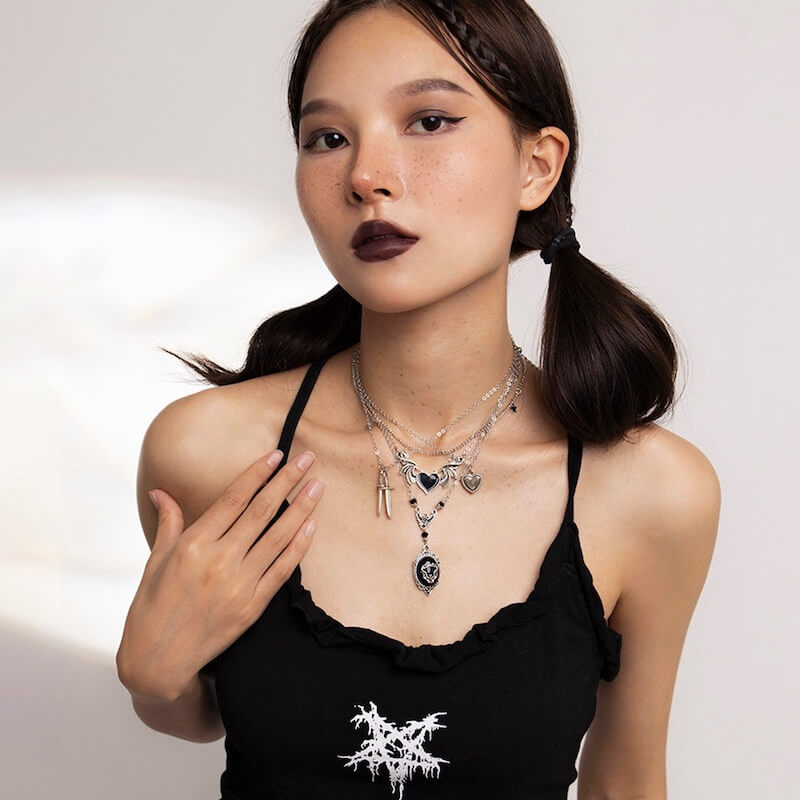 cutiekill-punk-in-darkness-necklace-set-5-pcs-ah0265