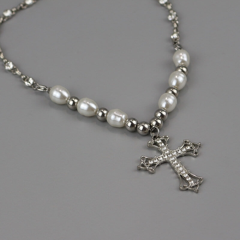 cutiekill-alt-pearl-cross-necklace-ah0400-1