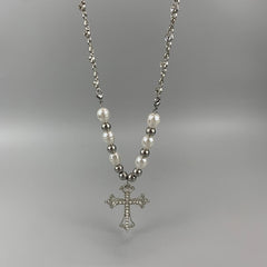 cutiekill-alt-pearl-cross-necklace-ah0400-3