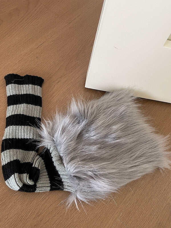 cutiekill-baddie-stripped-patchwork-furry-leg-warmers-c0513
