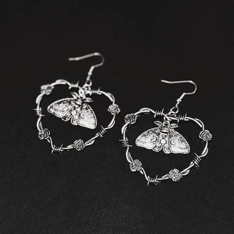 Gothic doll earrings – Cutiekill