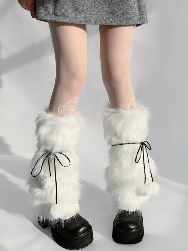 cutiekill-kawaii-pompon-fur-leg-warmers-c0465