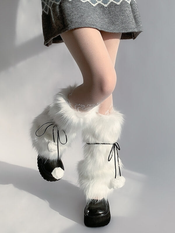 cutiekill-kawaii-pompon-fur-leg-warmers-c0465