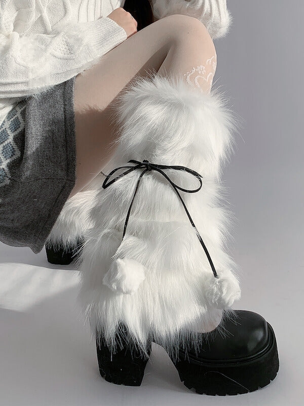 cutiekill-kawaii-pompon-fur-leg-warmers-c0465