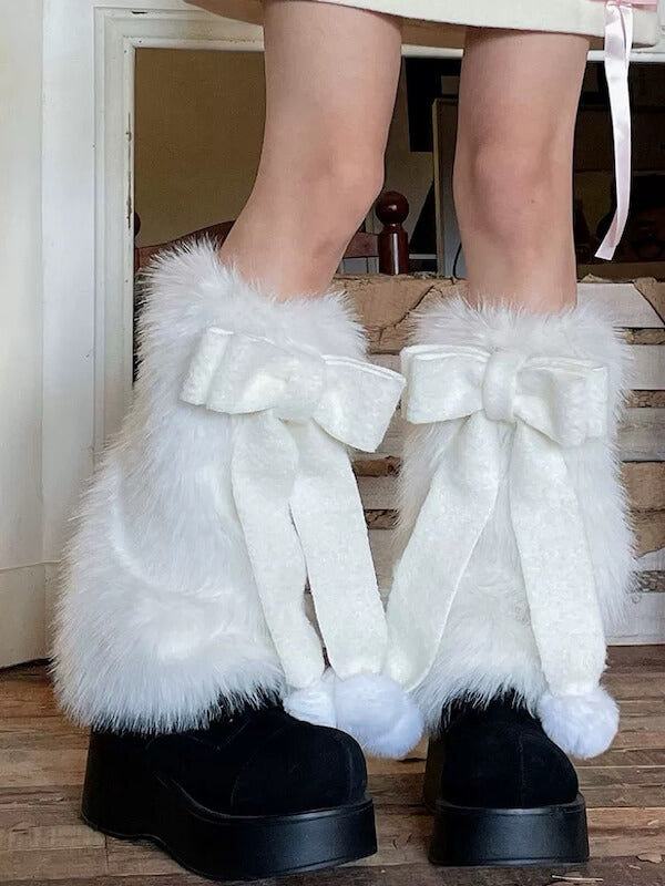 cutiekill-large-bow-pompon-fur-leg-warmers-c0471