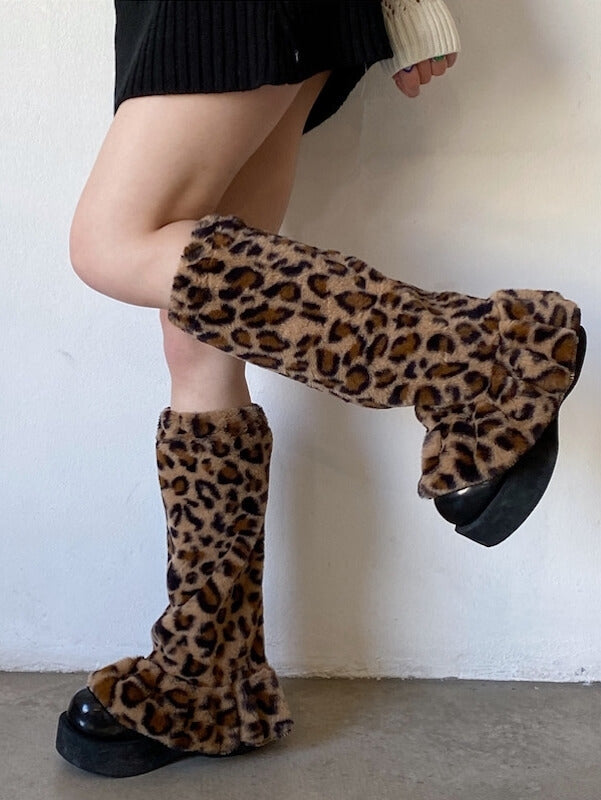 cutiekill-leopard-y2k-faux-fur-leg-warmers-c0113