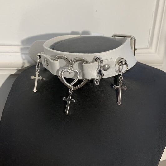    cutiekill-punk-heart-cross-choker-ah0369