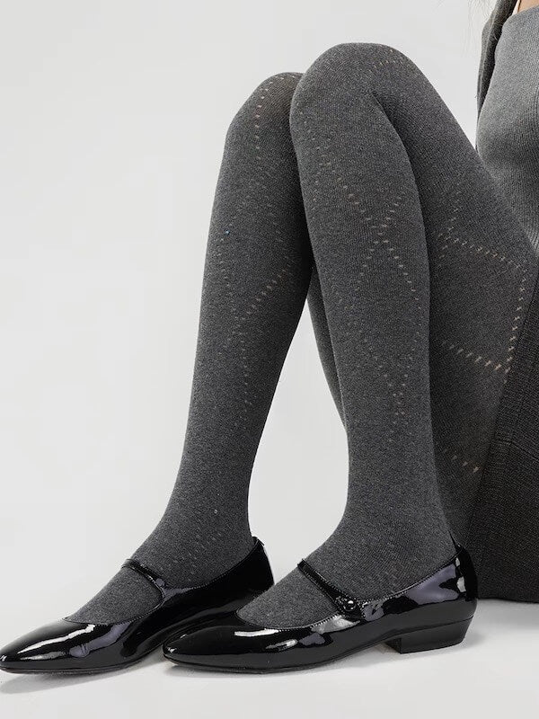 cutiekill-soft-girl-hollow-diamond-patterned-tights-c0436