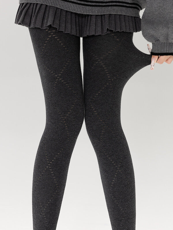 cutiekill-soft-girl-hollow-diamond-patterned-tights-c0436