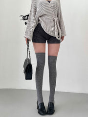 cutiekill-spicy-twisted-knit-shorts-om0478