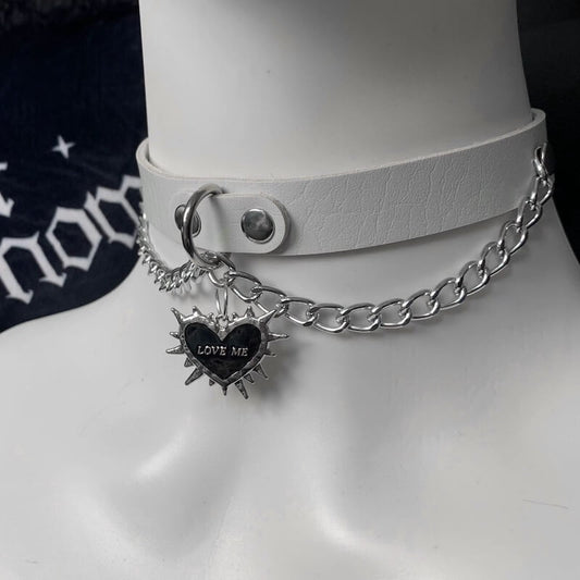 cutiekill-thorned-heart-choker-ah0633